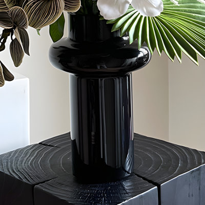 Ornements de fleurs simulées