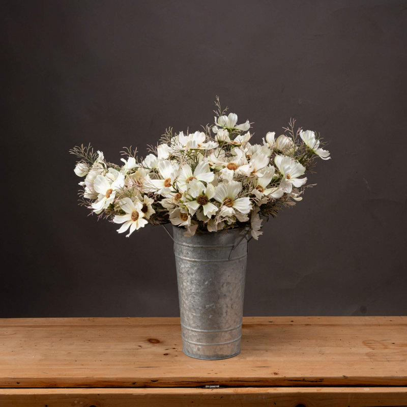 Berry Arrangement