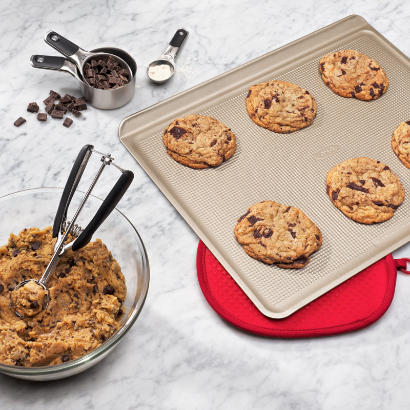 OXO Good Grips Medium Dough Scoop