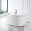 Baignoire de trempage autoportante moderne en acrylique avec drain central et trop-plein