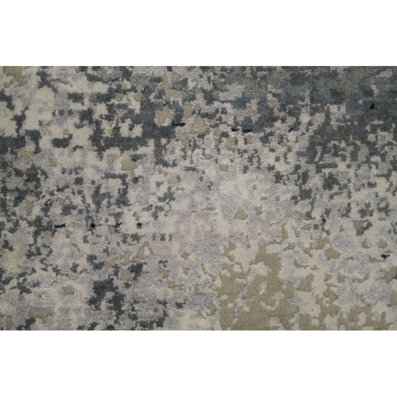 Area Rug in Gray