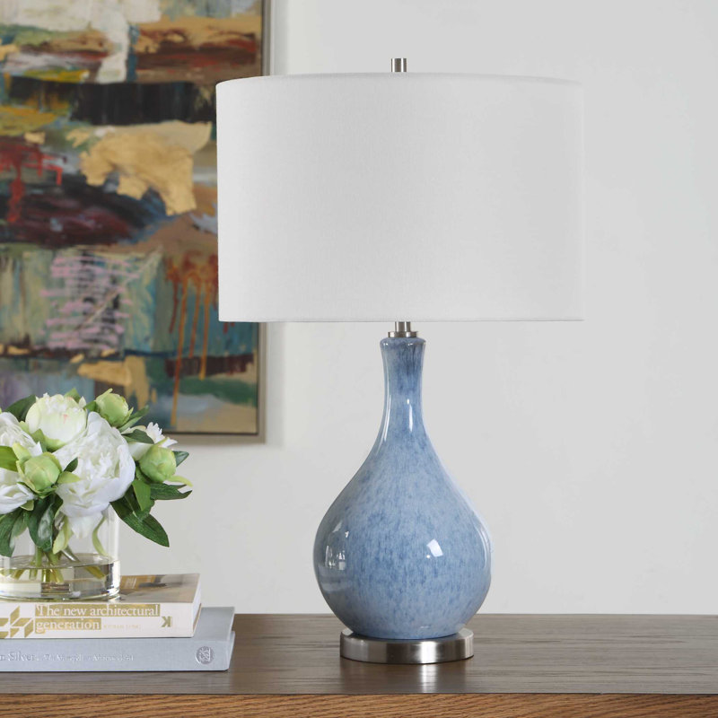  Lampe de table en céramique bleu chiné H 23,5 po avec abat-jour en lin rigide