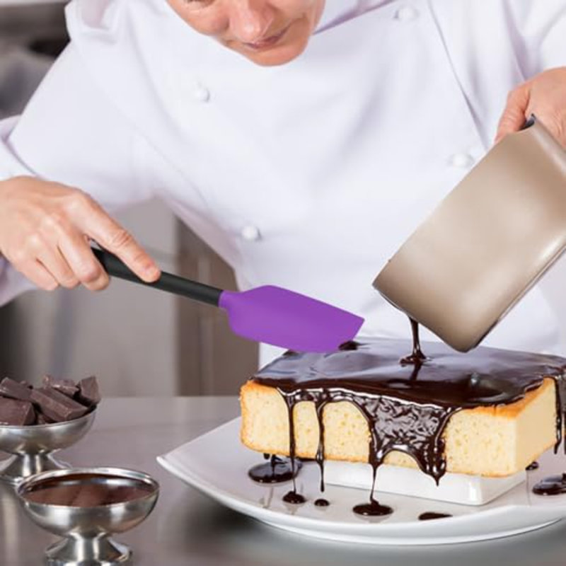 Ensemble de 5 spatules en silicone, résistantes aux hautes températures, en silicone de qualité alimentaire, compatibles avec le lave-vaisselle, pour la cuisson au four et en salle (violet et noir)
