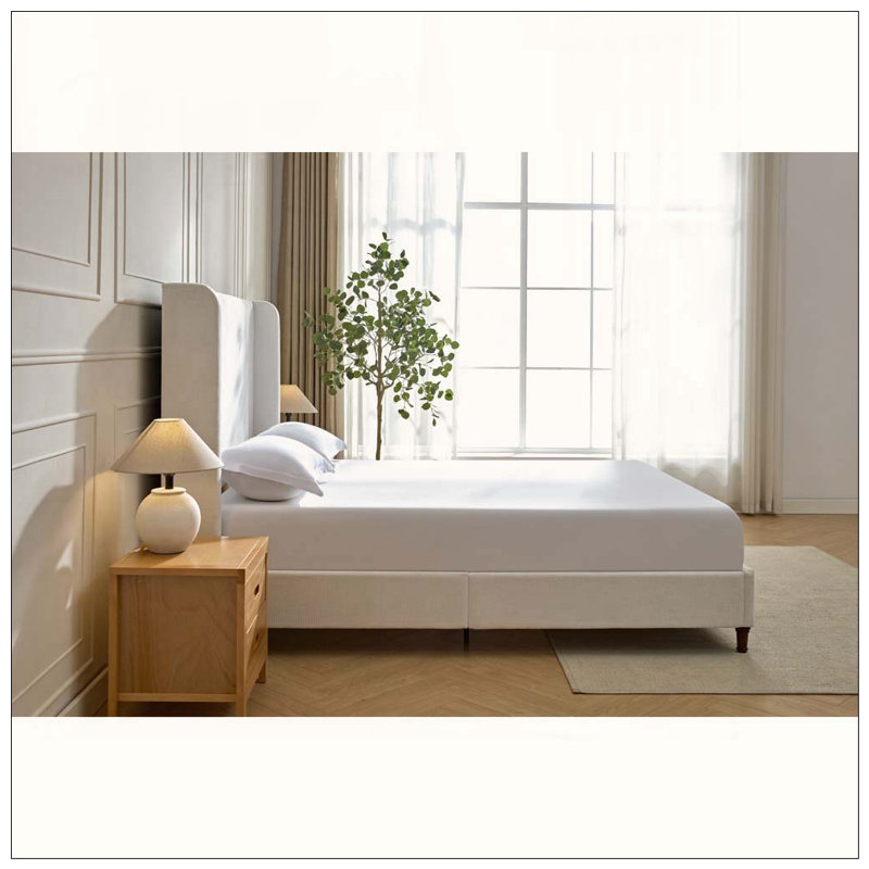 Lit tapissier avec tête de lit Elegant Simplicity, Très grand lit, Chenille blanc crème