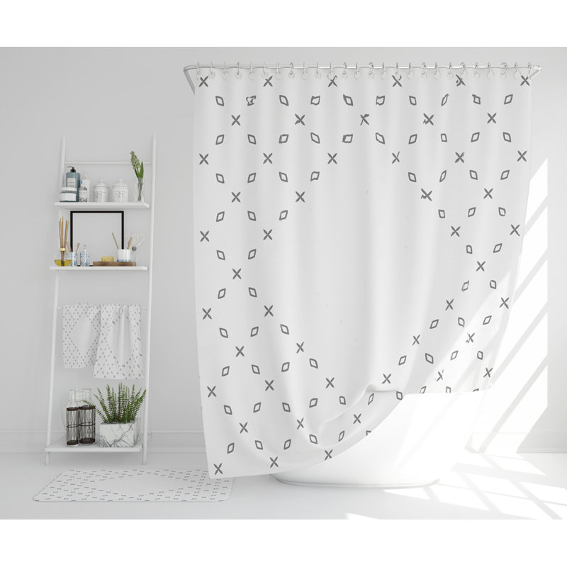 Nevaehlynn Polyester Shower Curtain Set