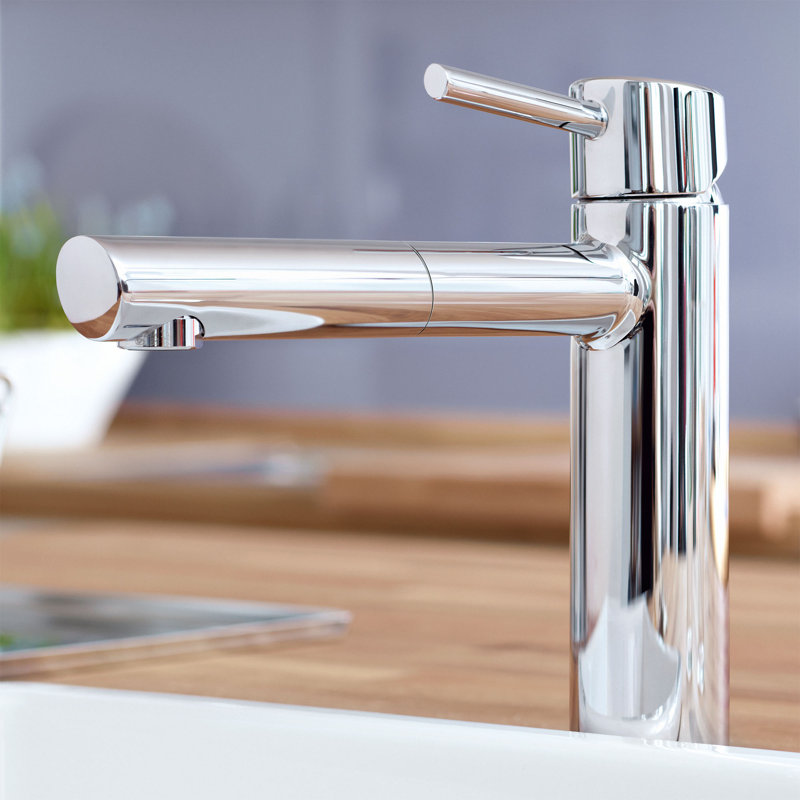 Concetto™ Pull Out Single Handle Kitchen Faucet, StarLight Chrome