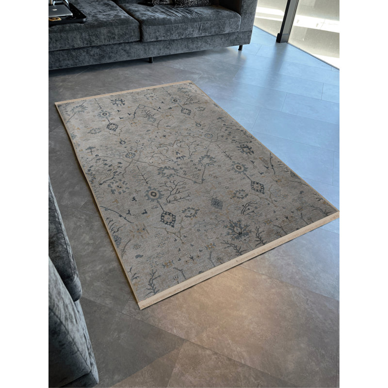 Tapis décoratif gris à motif floral gris et beige, Tapis de couloir 2 pi 8 po x 7 pi 11 po