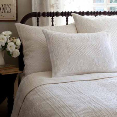Abigail Cream Hand-Stitched Cotton Quilt
