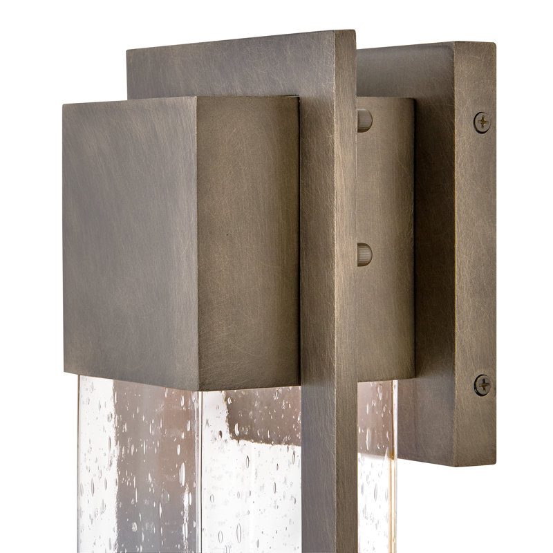 Lanterne murale moyenne Lark Alex, 15.75" H x 6.25" W x 4.75" D