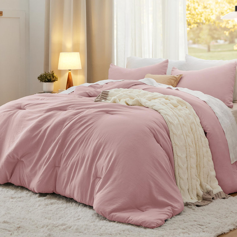 Bedsure Reversible Prewashed Comforter Set, King Comforter + 2 Standard Pillowcases, Pink