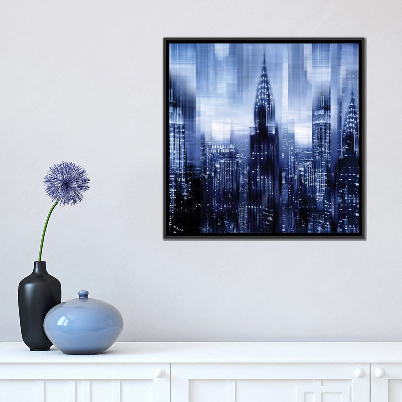 «NYC - Reflections in Blue I», impression sur toile, H 18 po x l 18 po x P 1,5 po, Toile avec cadre noir, Pas de tapis