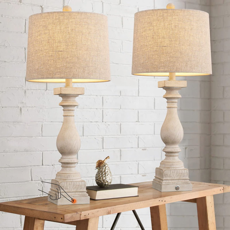 Lampe de table USB en résine Byrine