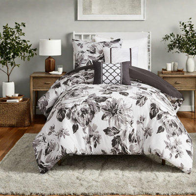 Elegant Floral Bedding Sets, Soft Polyester Material, Contemporary Style For Home Comfort