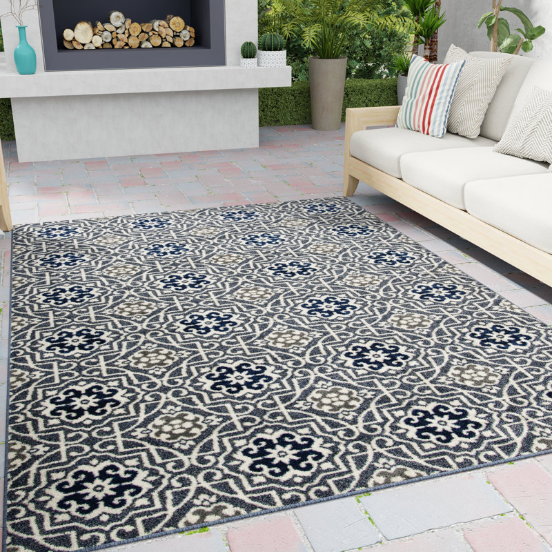 Geometric Indoor / Outdoor Rug, Rectangle 2' x 3'