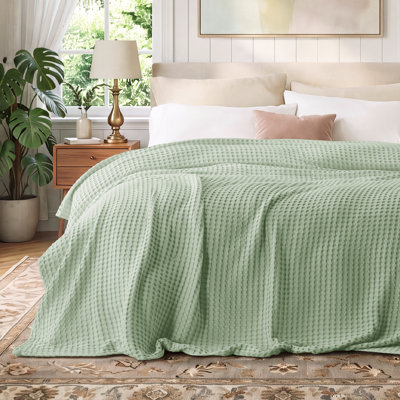 Bedsure Cotton & Rayon from Bamboo Waffle Blanket, Lightweight and Breathable for Year-Round Comfort