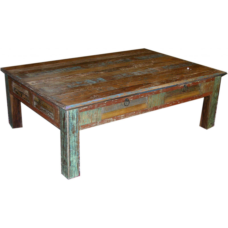 Table basse carrée en bois patiné