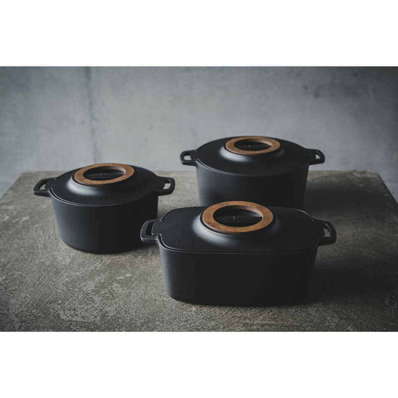 Fiskars® Norden Dutch Oven, 6.3 qt