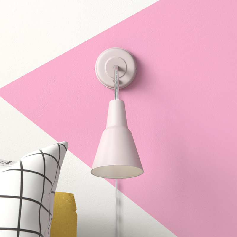 Jelisava Plug-in Armed Sconce