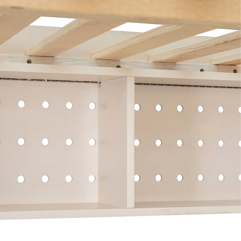 Lit mezzanine beige avec garde-robe intégrée, bureau d'étude, rangement ouvert et lumières à DEL, configuration d'espace pour les espaces compacts et les chambres doubles