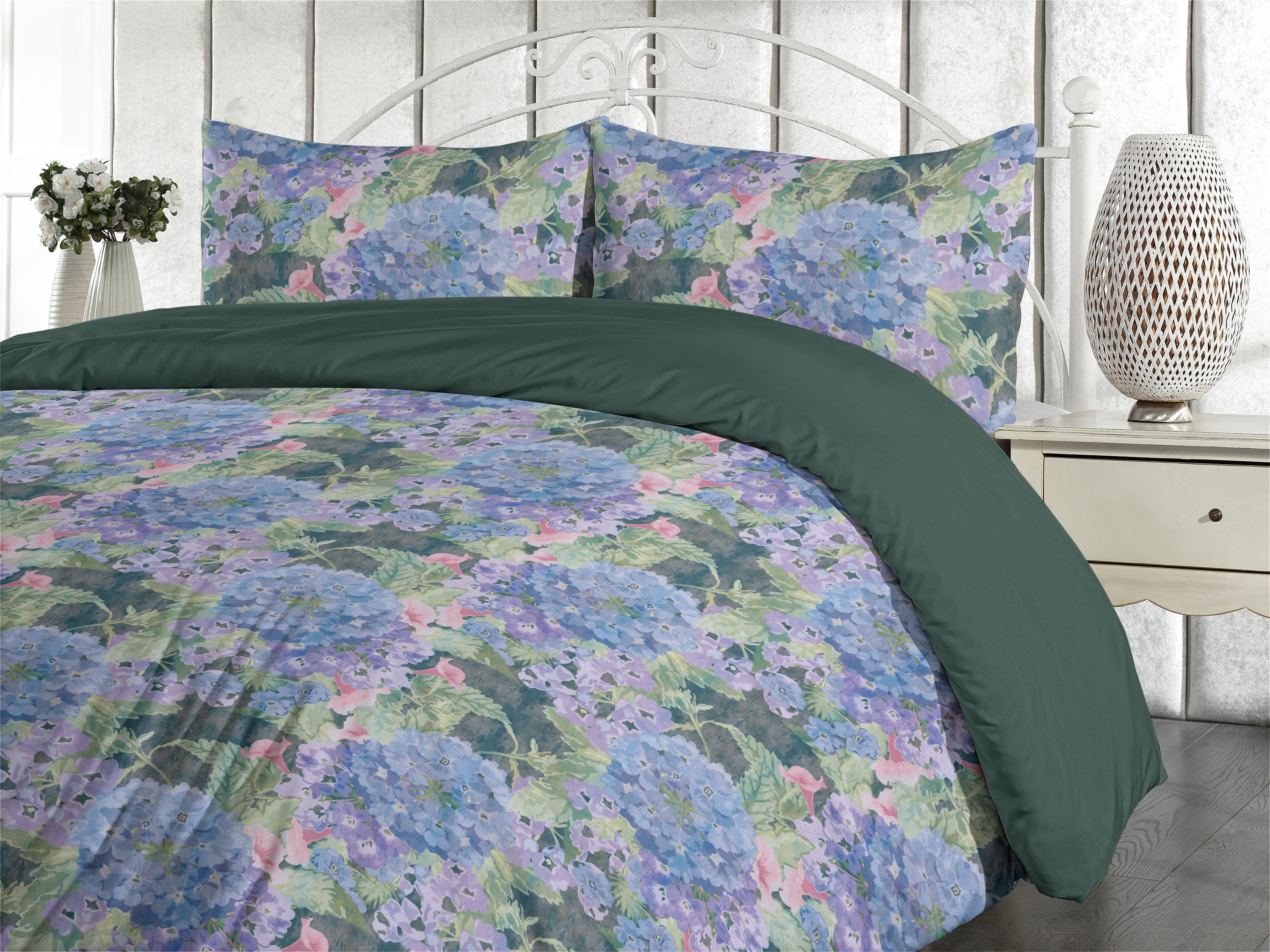 Western Bedding Sets: Twin Size Floral Meadows Quilt Set