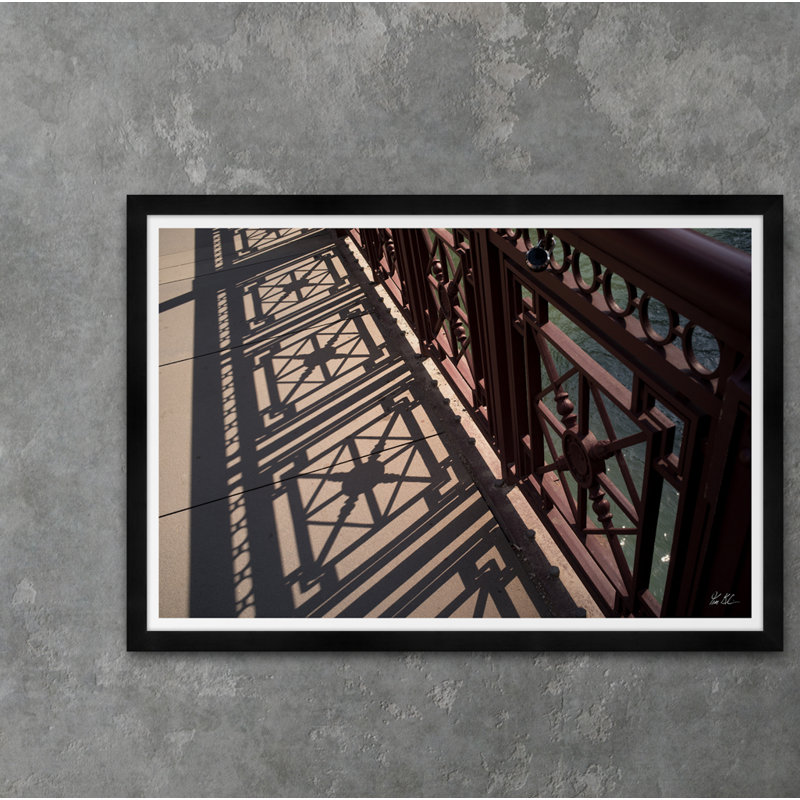 Dusable Shadow Print