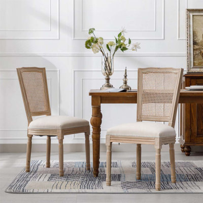 Chaise en bois massif