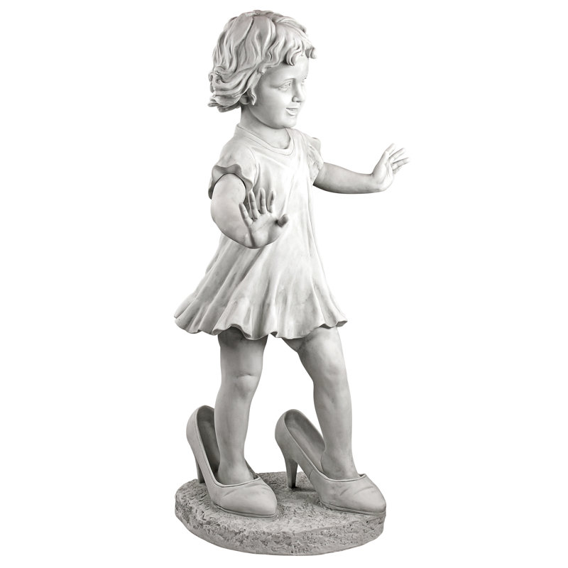 Statue de fille de jardin Hillary in Heels