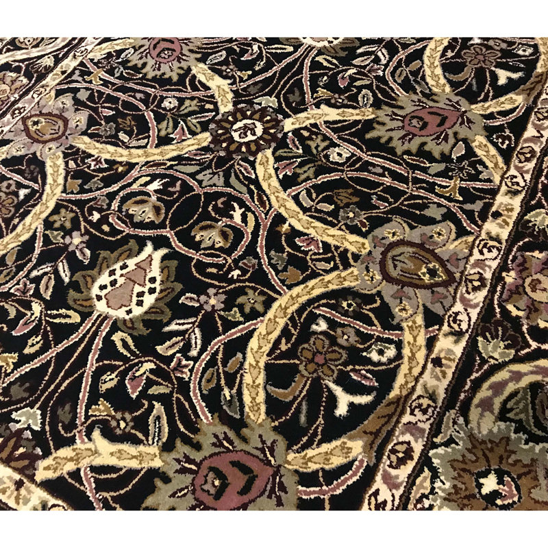 Tapis noir de haute qualité noué à la main