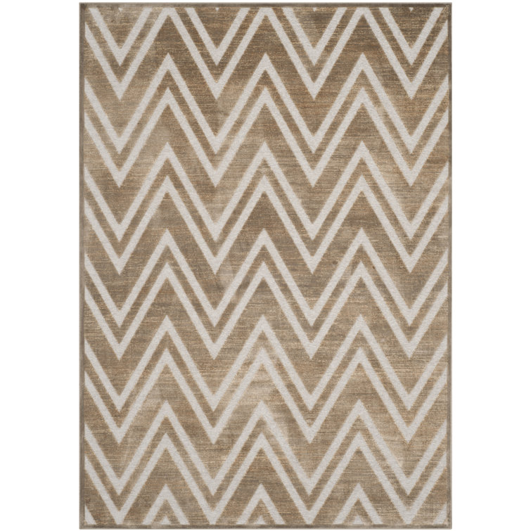 Haileymarie Performance Chevron Rug