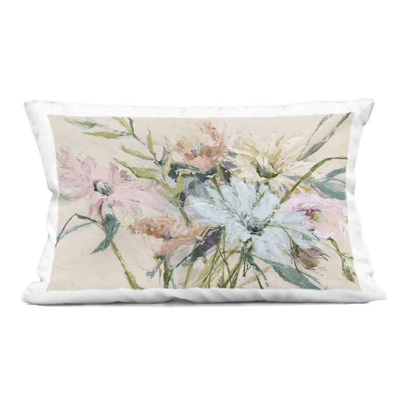 Coussin décoratif à motif de fleurs pastel doux par Susan Pepe