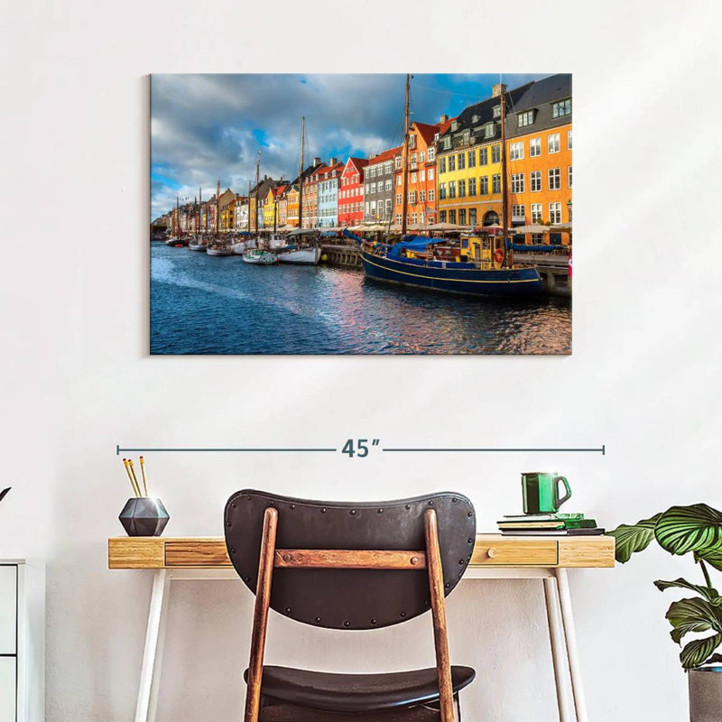 Tergel Nyhavn Port Copenhagen, H 26 po x l 39 po