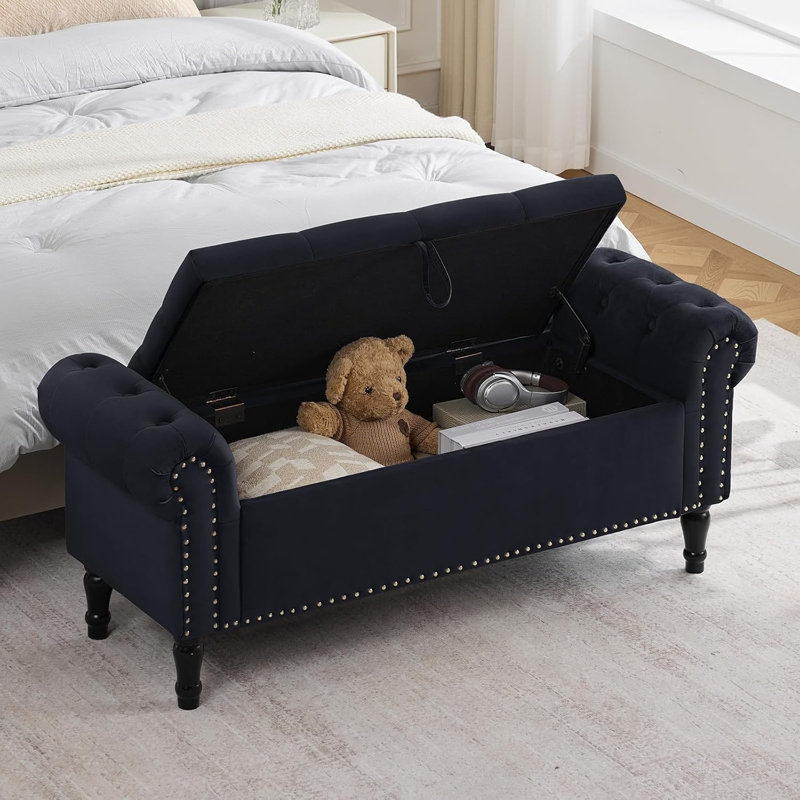 Banc de rangement pour chambre à coucher avec accoudoirs capitonnés et garniture cloutée 51 po Lunara, 51 po de largeur