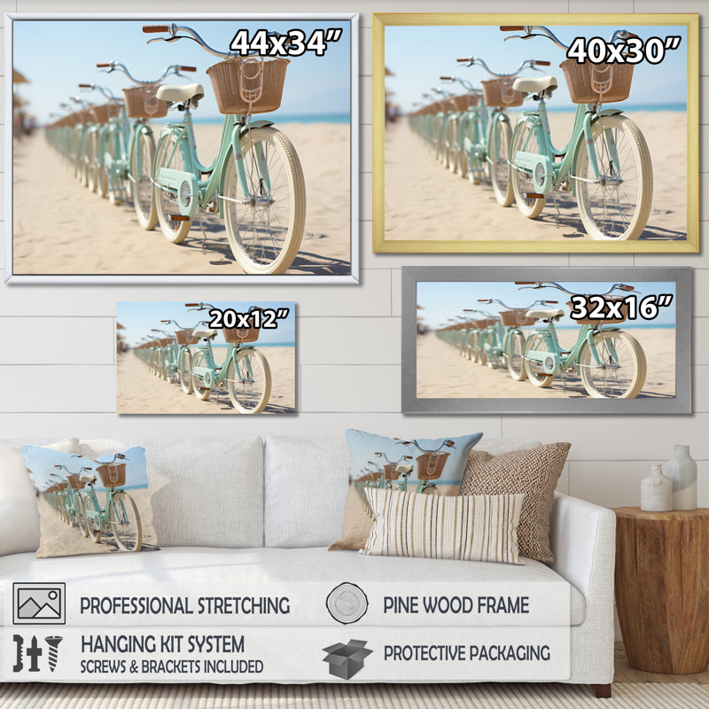 «Vélo tranquille pédalant sur la plage I», reproduction d'art sur toile, H 24 po x l 32 po x P 1 po, Cadre simple noir
