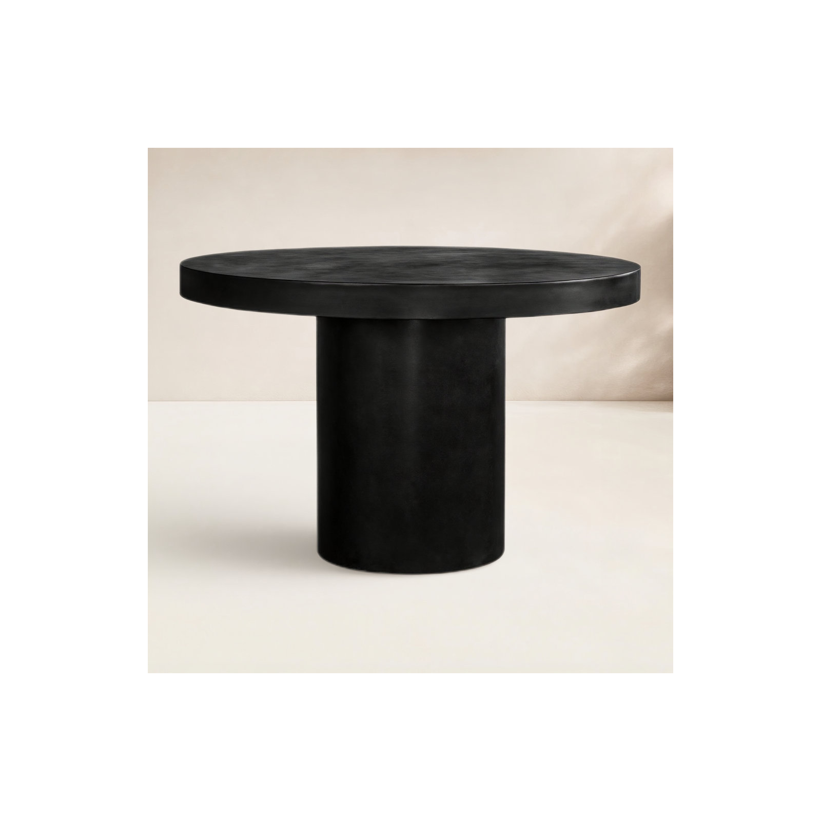 Tommen Cassius Concrete Dining Table