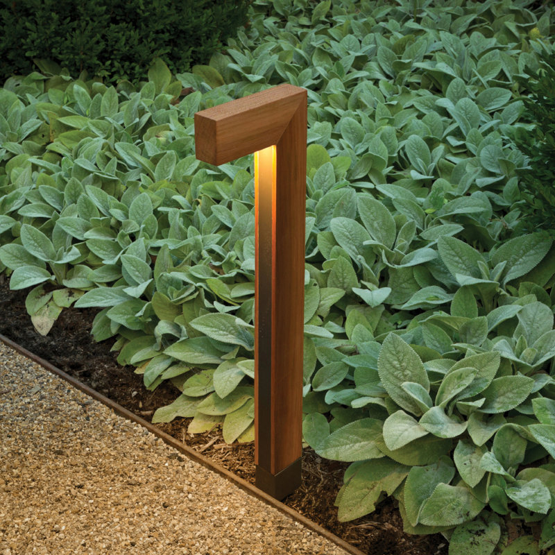Atlantis Low Voltage Pathway Light, Cedar