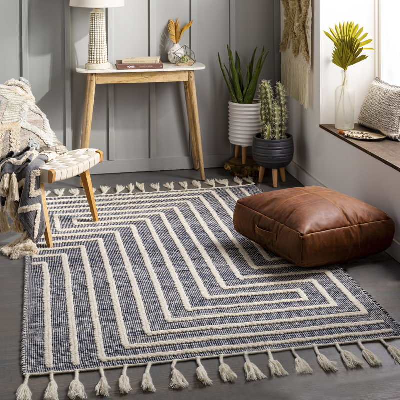 Tapis gris / blanc en laine tissé à plat à la main Avdesh Aniakudo, Rectangle 8 pi x 10 pi
