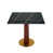 Black est en rupture de stock