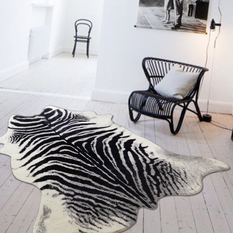 Sarava Animal Print Indoor Rug