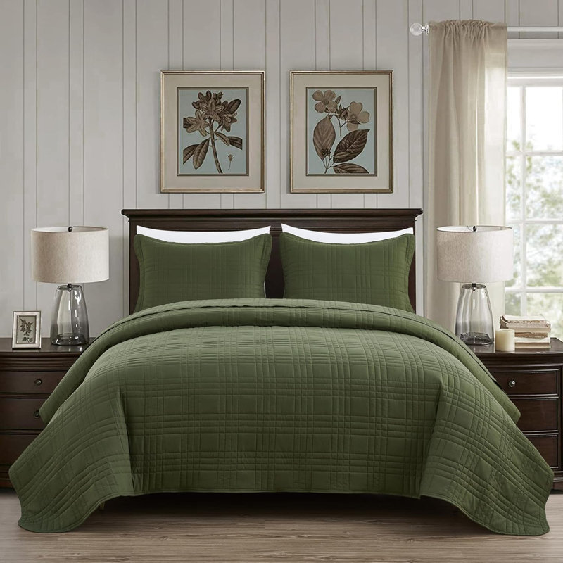 Lightweight Microfiber Reversible 3 Piece Coverlet / Bedspread Set, Queen Bedspread + 2 Standard Shams, Olive Green