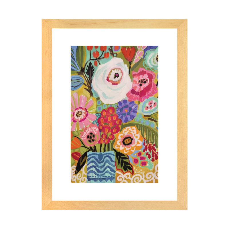 Fleurs fraîches dans un vase II par Karen Fields - reproduction d'art, H 32 po x l 24 po x P 1 po, Blanc