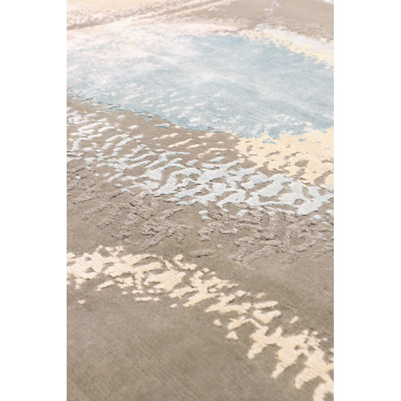 Hand Knotted Wool Abstract Indoor Rug
