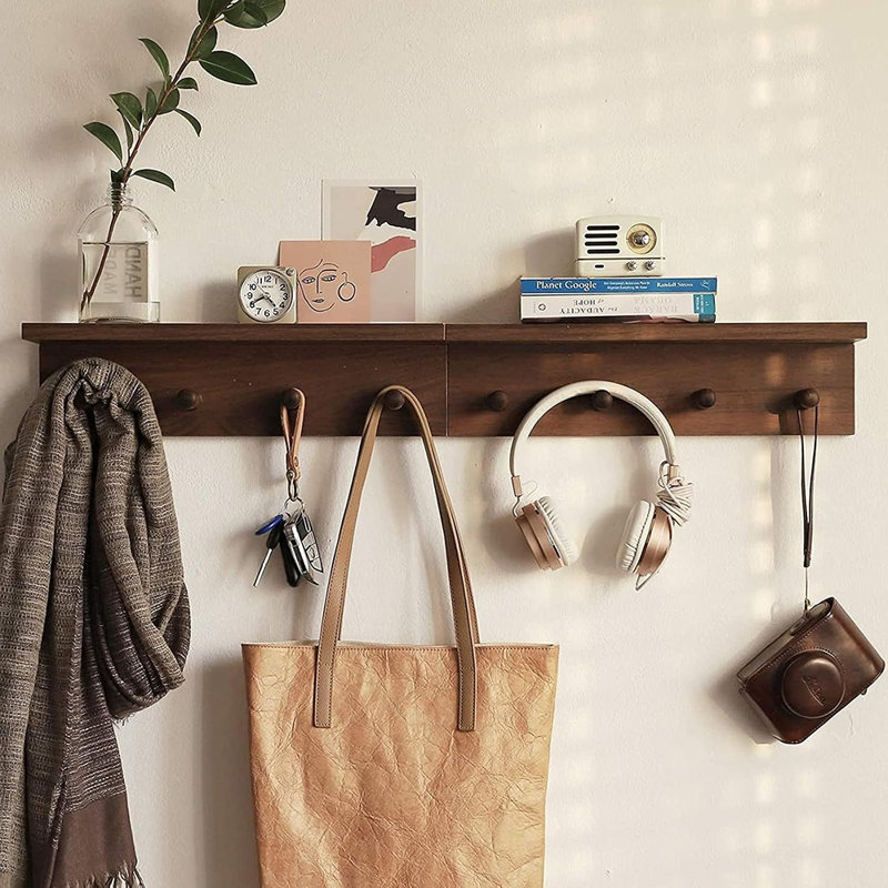 Portemanteau mural en bois avec tablette