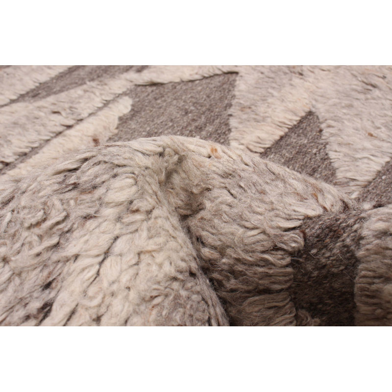 Tapis unique gris clair et taupe 5 pi 2 po x 8 pi Tangier Tangier