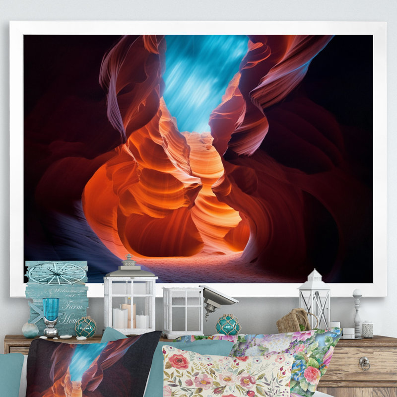 «Upper Antelope Canyon III», reproduction sur toile, H 12 po x l 20 po x P 1 po, Cadre simple blanc