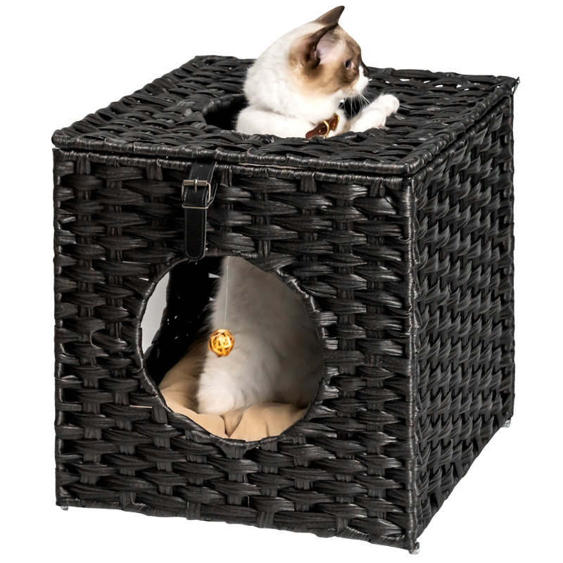 Cedrik Cat House