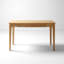 Bureau debout en bois massif avec tiroirs intégrés, conception minimaliste moderne avec bords lisses et fabrication durable-752803693