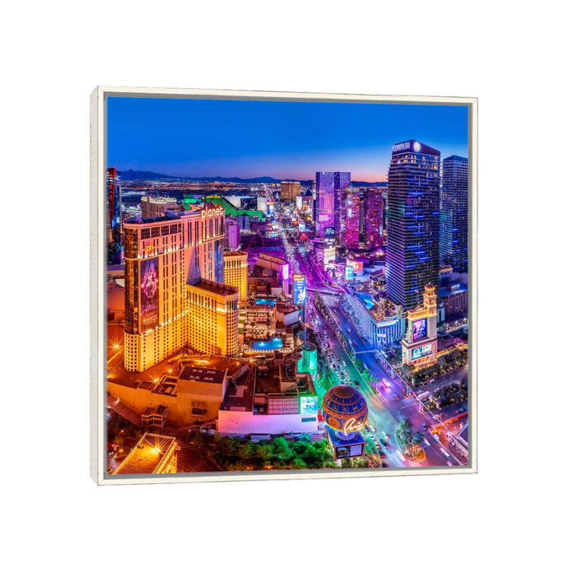 Las Vegas Neon Boulevard - reproduction d'art murale encadrée, H 26 po x l 26 po, Reproduction encadrée sans passe-partout