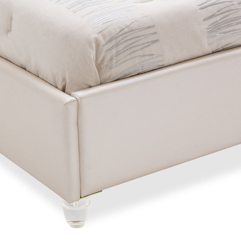 Glimmering Heights Upholstered Bed, California King