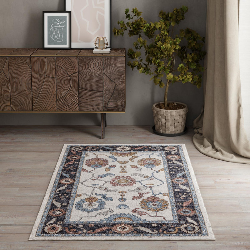 Akmal Oriental Indoor Rug, Rectangle 4' x 6'