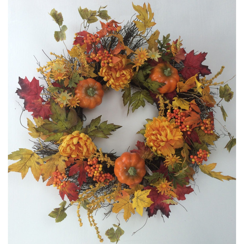 Couronne de polyuréthane d'automne 24 po avec feuilles et citrouilles